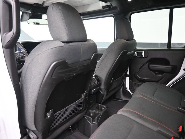 Used 2025 Jeep Wrangler Unlimited Rubicon image 2