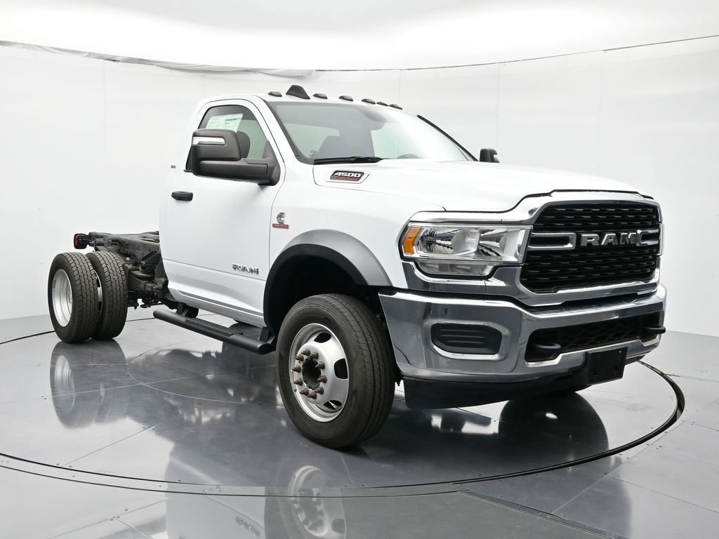 Used 2023 RAM 4500 SLT w/ Quick Order Package 2YG SLT RWD image 3