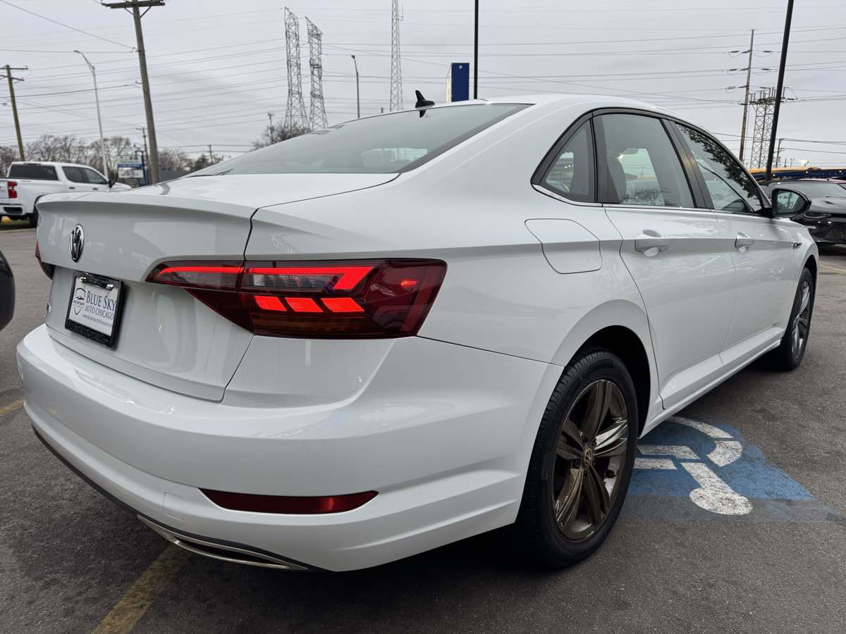 Used 2019 Volkswagen Jetta R-Line w/ R-Line Cold Weather Package FWD image 5