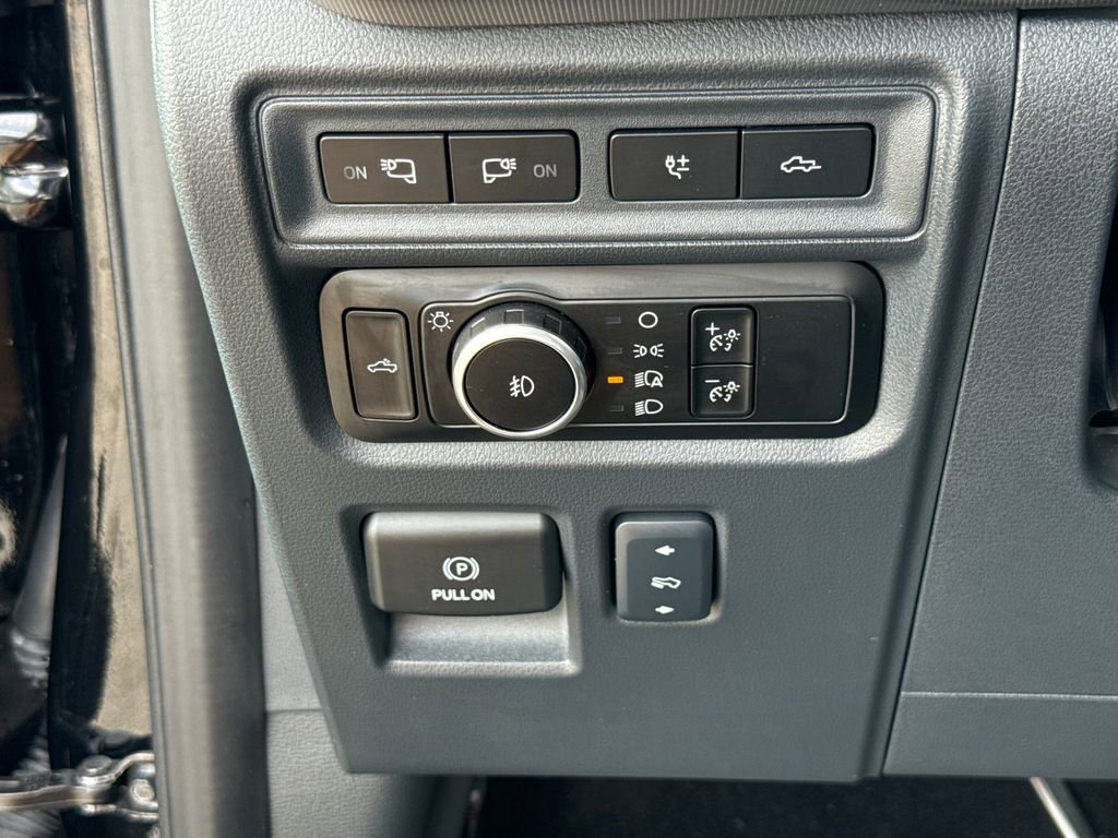 Used 2024 Ford F150 Raptor AWD/4WD image 15