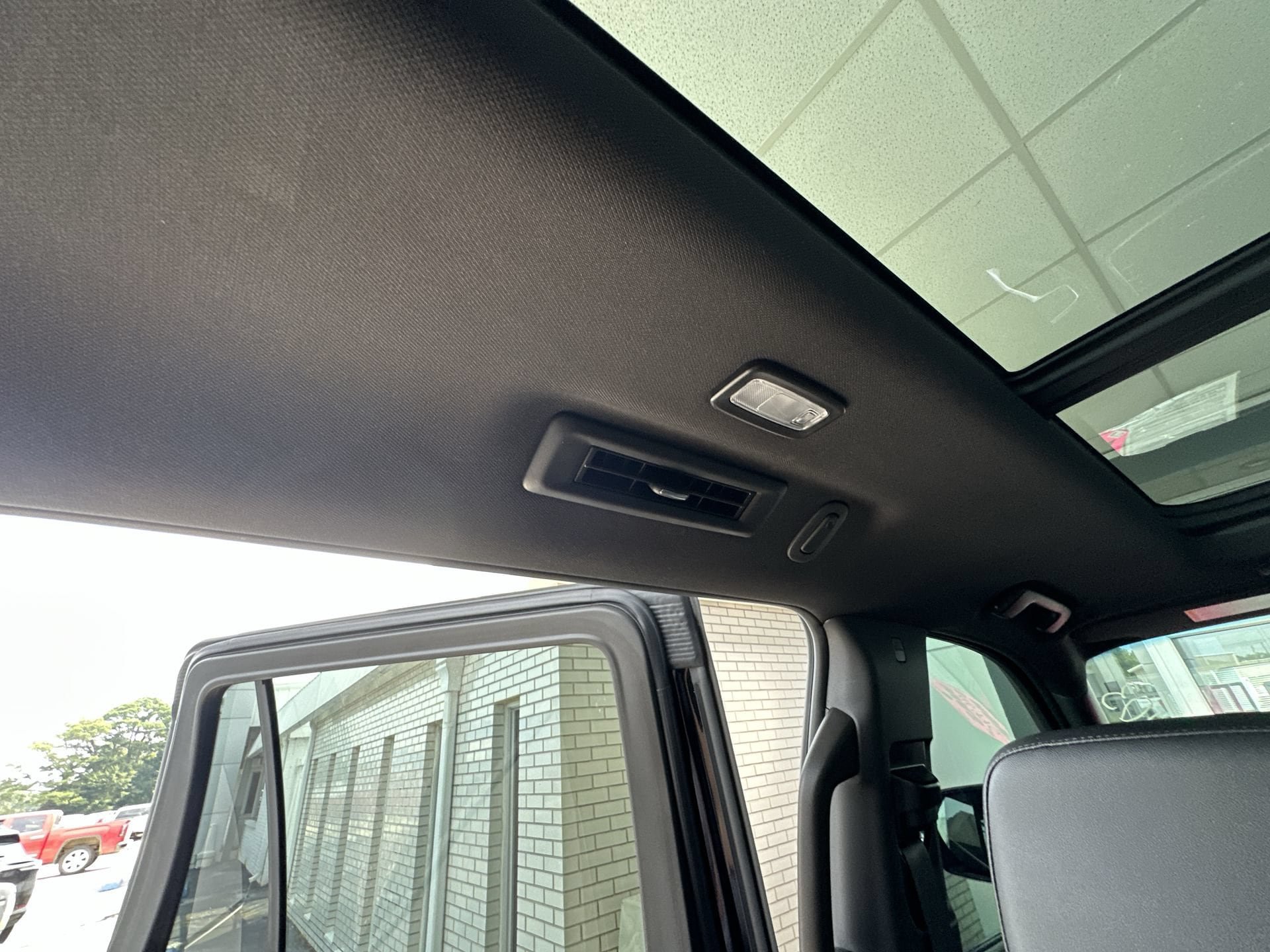 Certified 2021 Chevrolet Tahoe Z71 AWD/4WD image 21