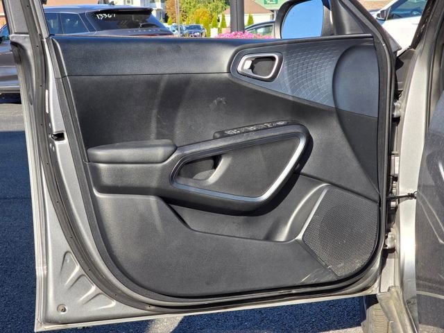 Used 2024 Kia Soul EX image 19