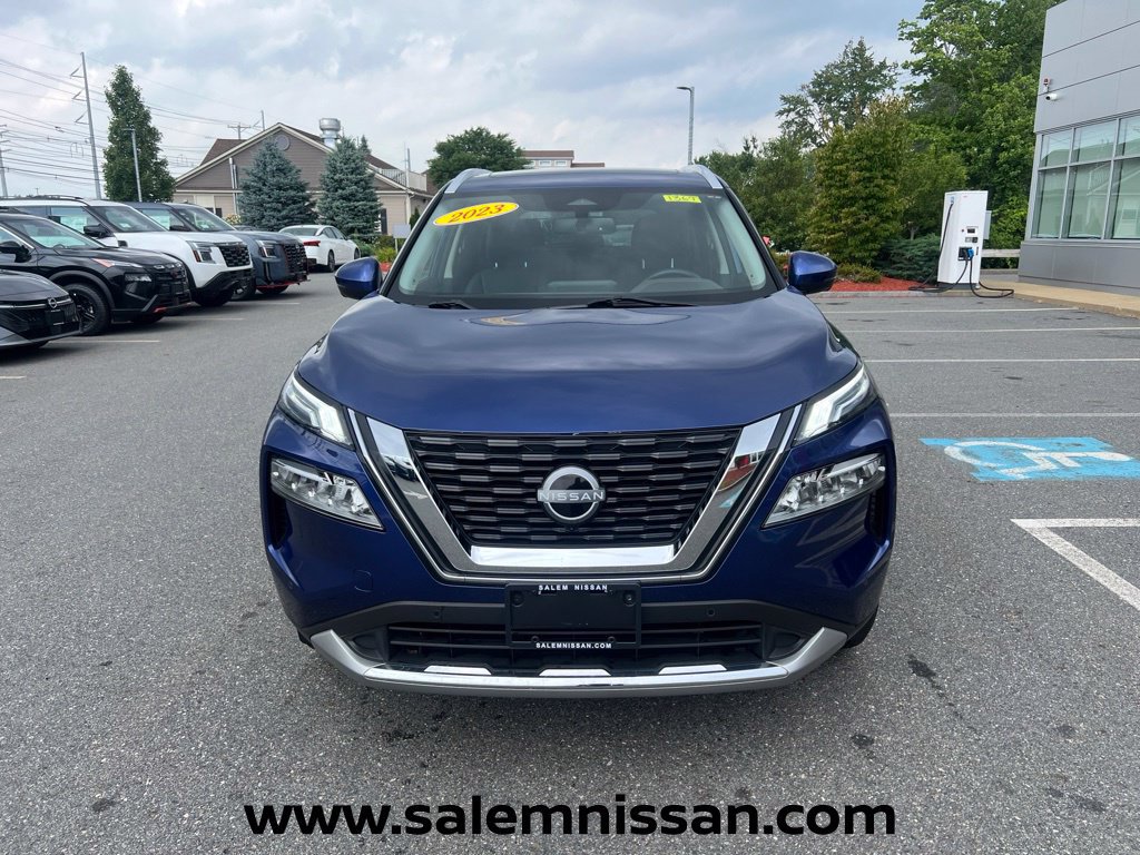 Used 2023 Nissan Rogue Platinum AWD/4WD image 2