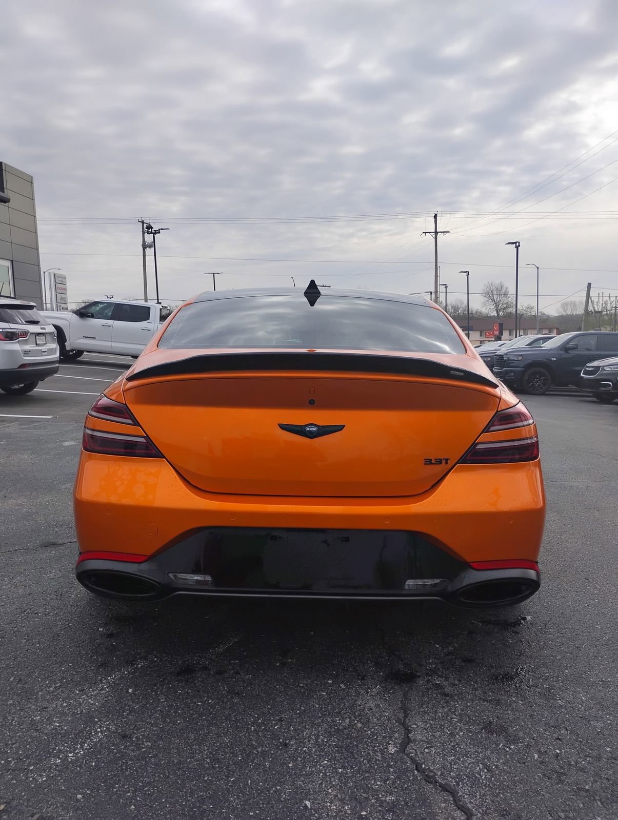 Used 2022 Genesis G70 3.3T Launch Edition image 6