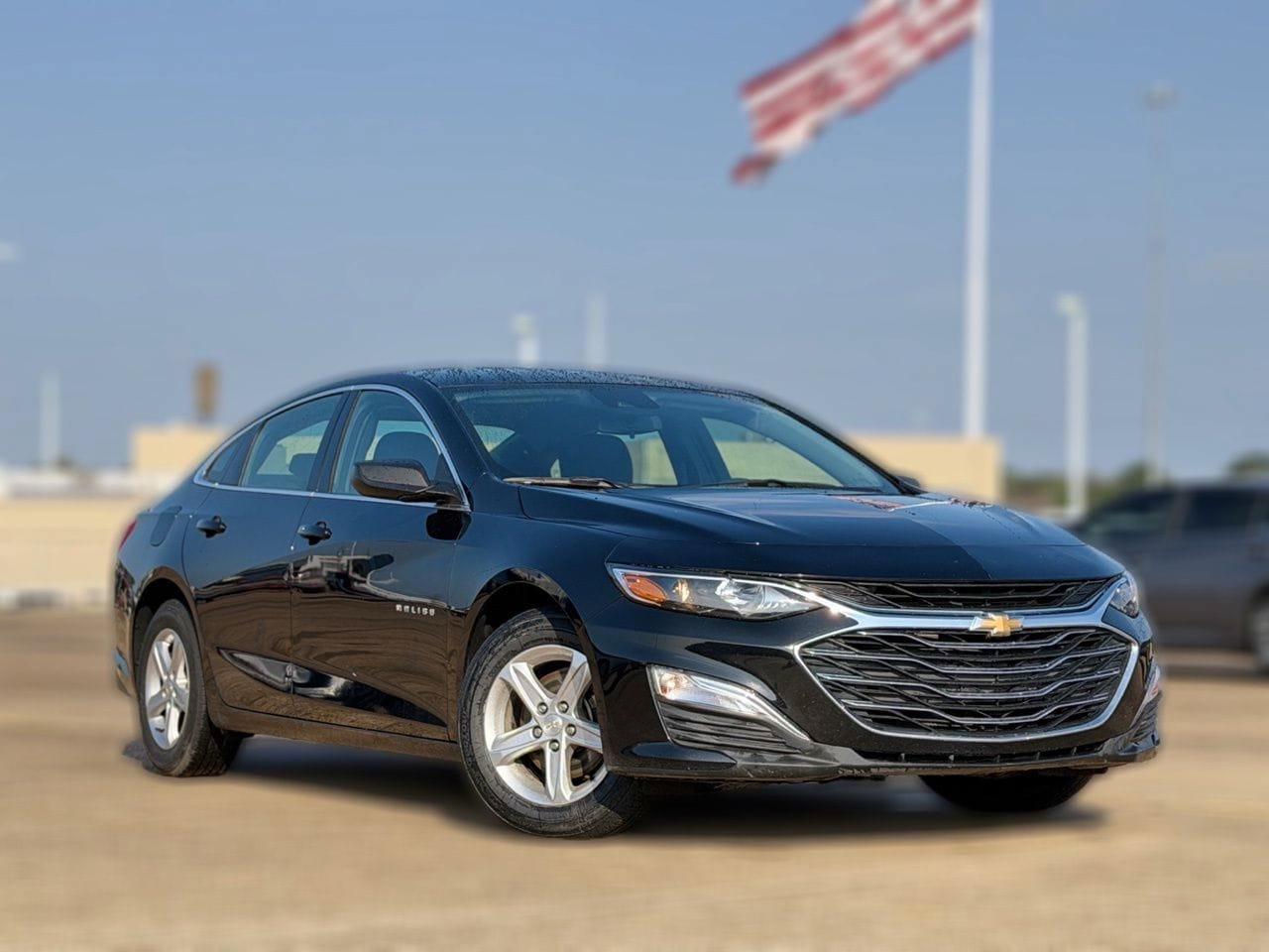 Used 2024 Chevrolet Malibu LS FWD image 2