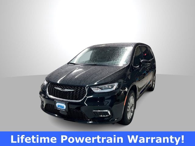 New 2026 Chrysler Pacifica Select image 1