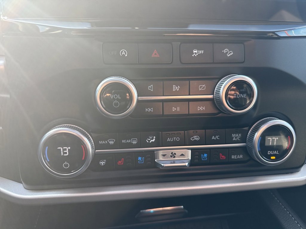 Used 2024 Ford Expedition XLT image 19