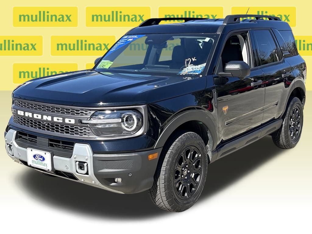 Used 2025 Ford Bronco Sport Badlands image 12