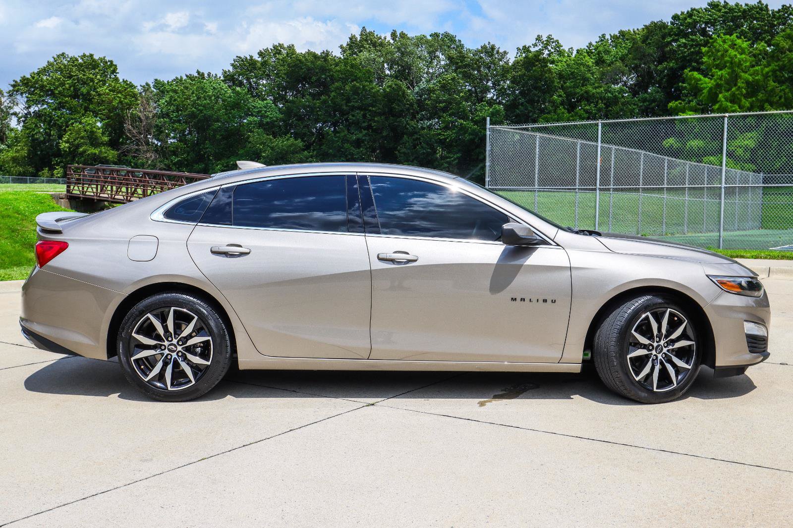 Used 2023 Chevrolet Malibu RS w/ LPO, Floor Liner Package FWD image 5