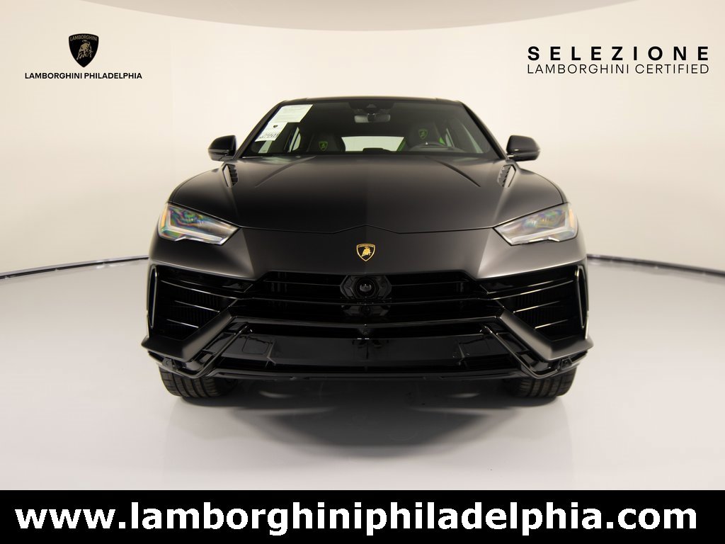 Used 2024 Lamborghini Urus S image 2
