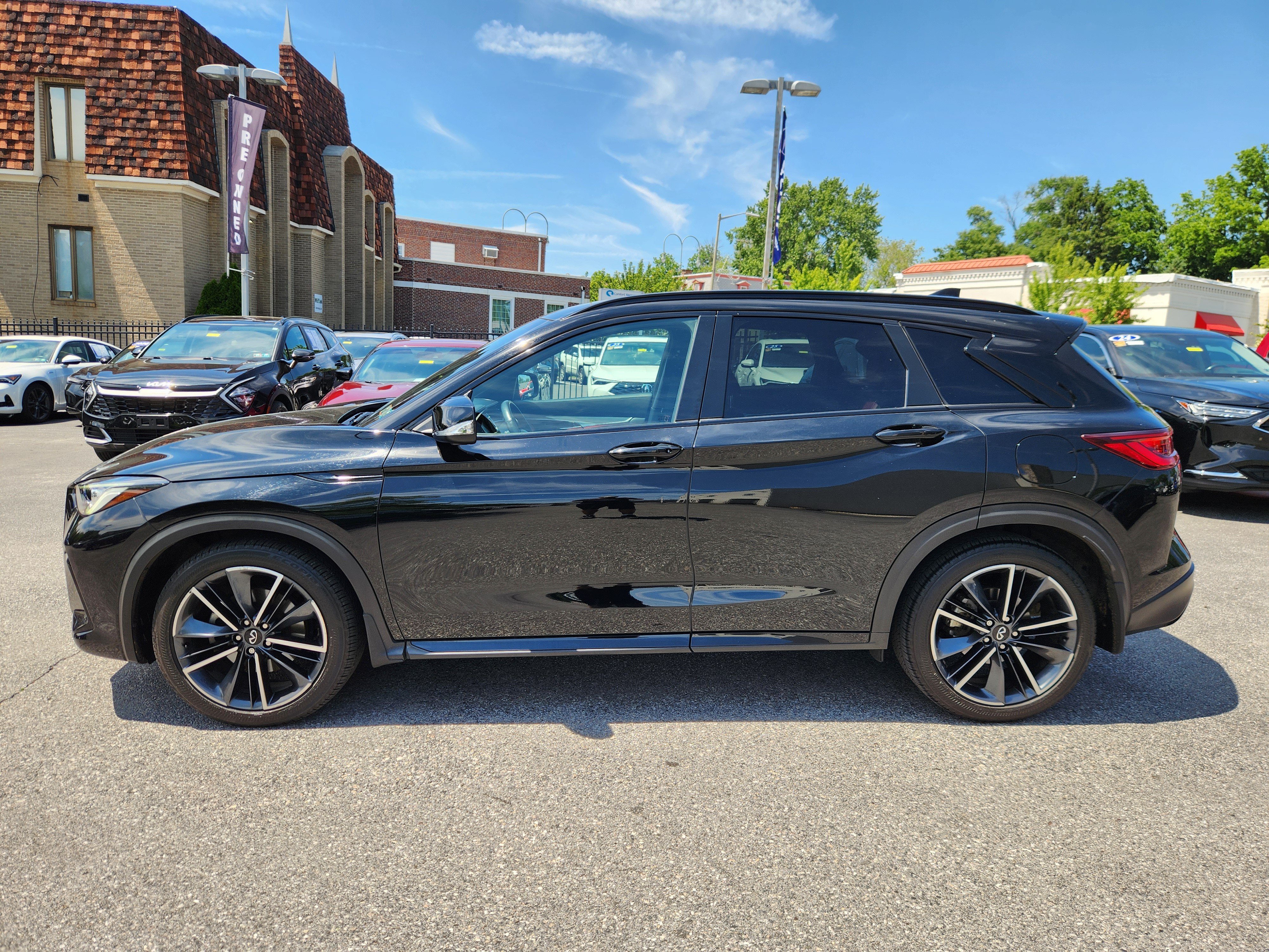 Used 2023 INFINITI QX50 Sport AWD/4WD image 5