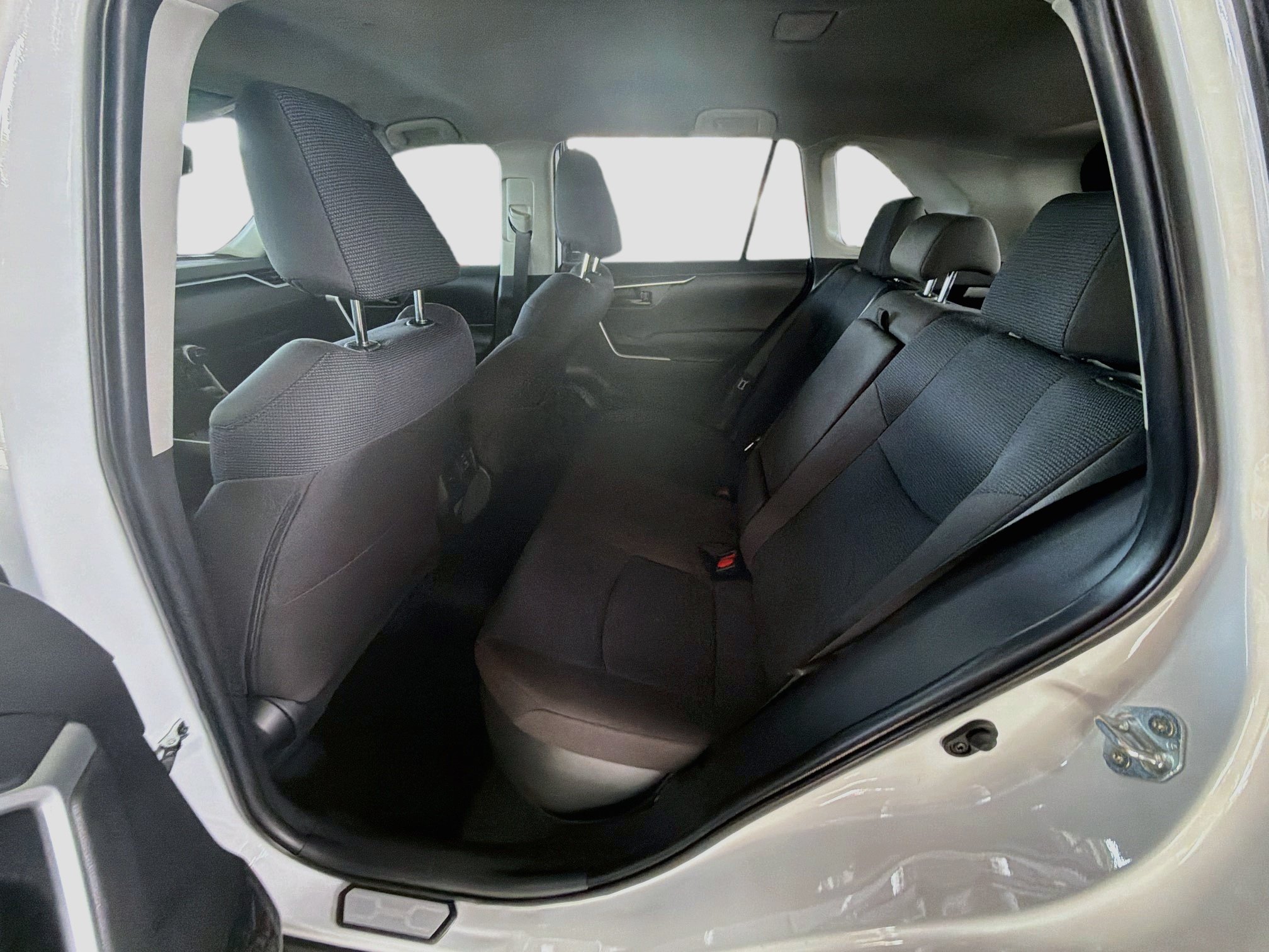 Used 2025 Toyota RAV4 LE AWD/4WD image 27