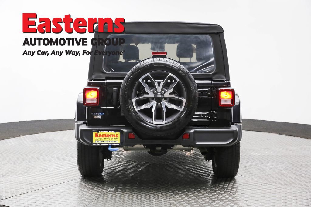 Used 2024 Jeep Wrangler Unlimited AWD/4WD image 6