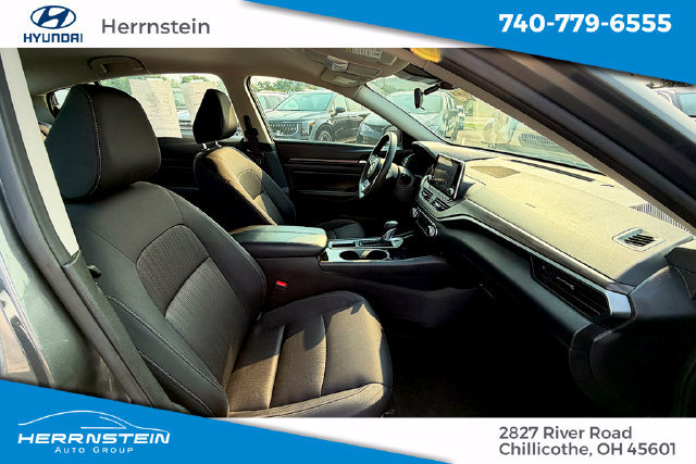 Used 2024 Nissan Altima 2.5 SV FWD image 19