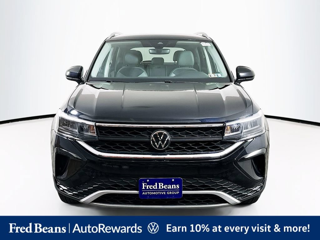 Certified 2023 Volkswagen Taos SE AWD/4WD image 2
