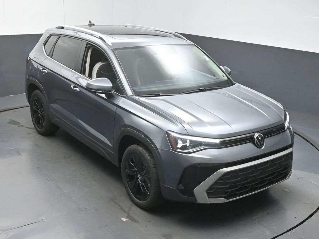 New 2025 Volkswagen Taos SE image 43