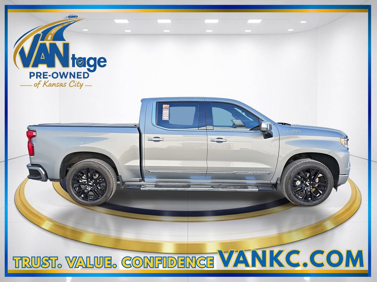 Certified 2024 Chevrolet Silverado 1500 High Country w/ Technology Package image 5
