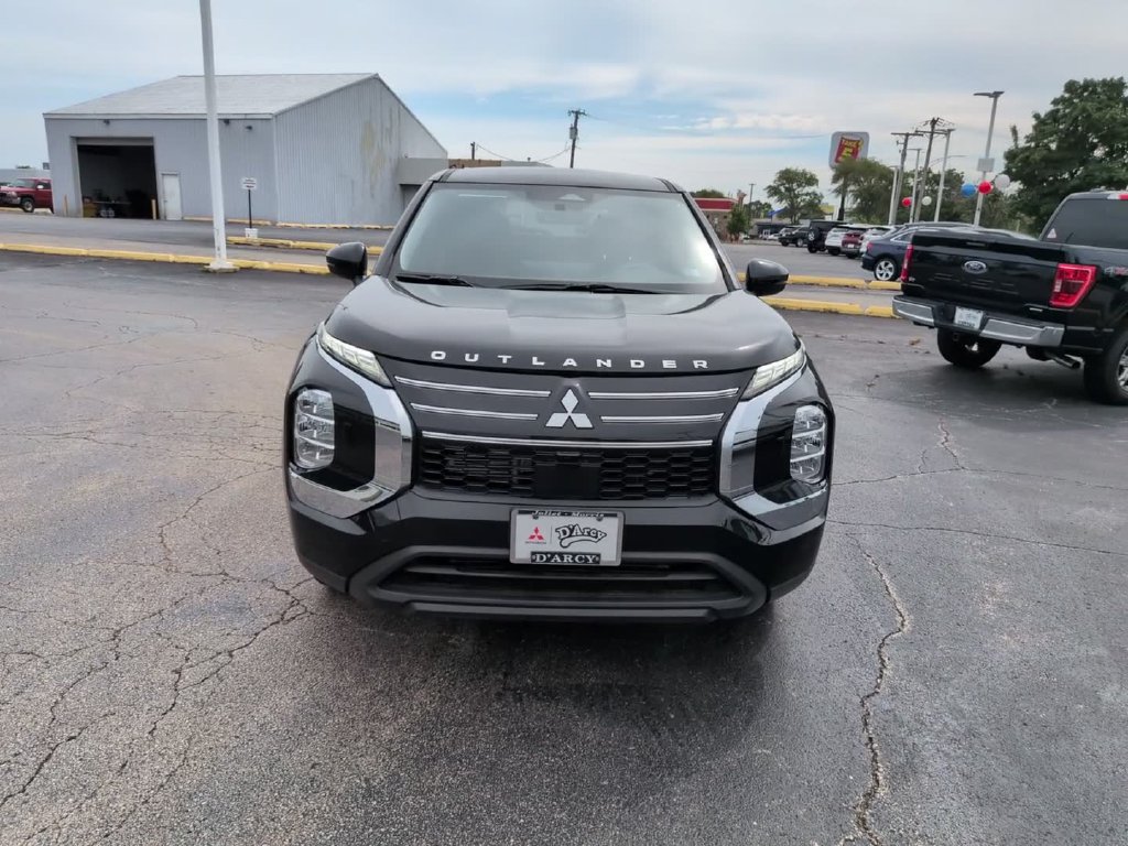 New 2026 Mitsubishi Outlander ES AWD/4WD image 15