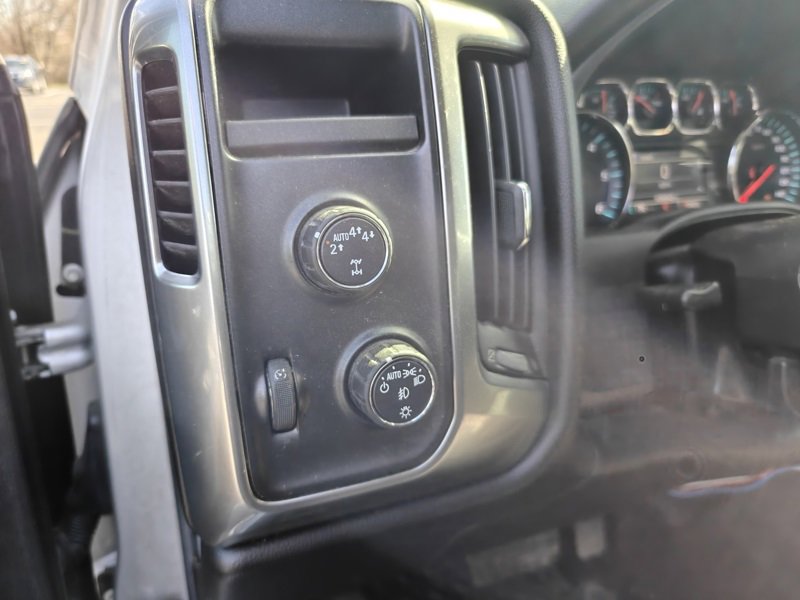 Used 2017 Chevrolet Silverado 1500 LT w/ All Star Edition image 9