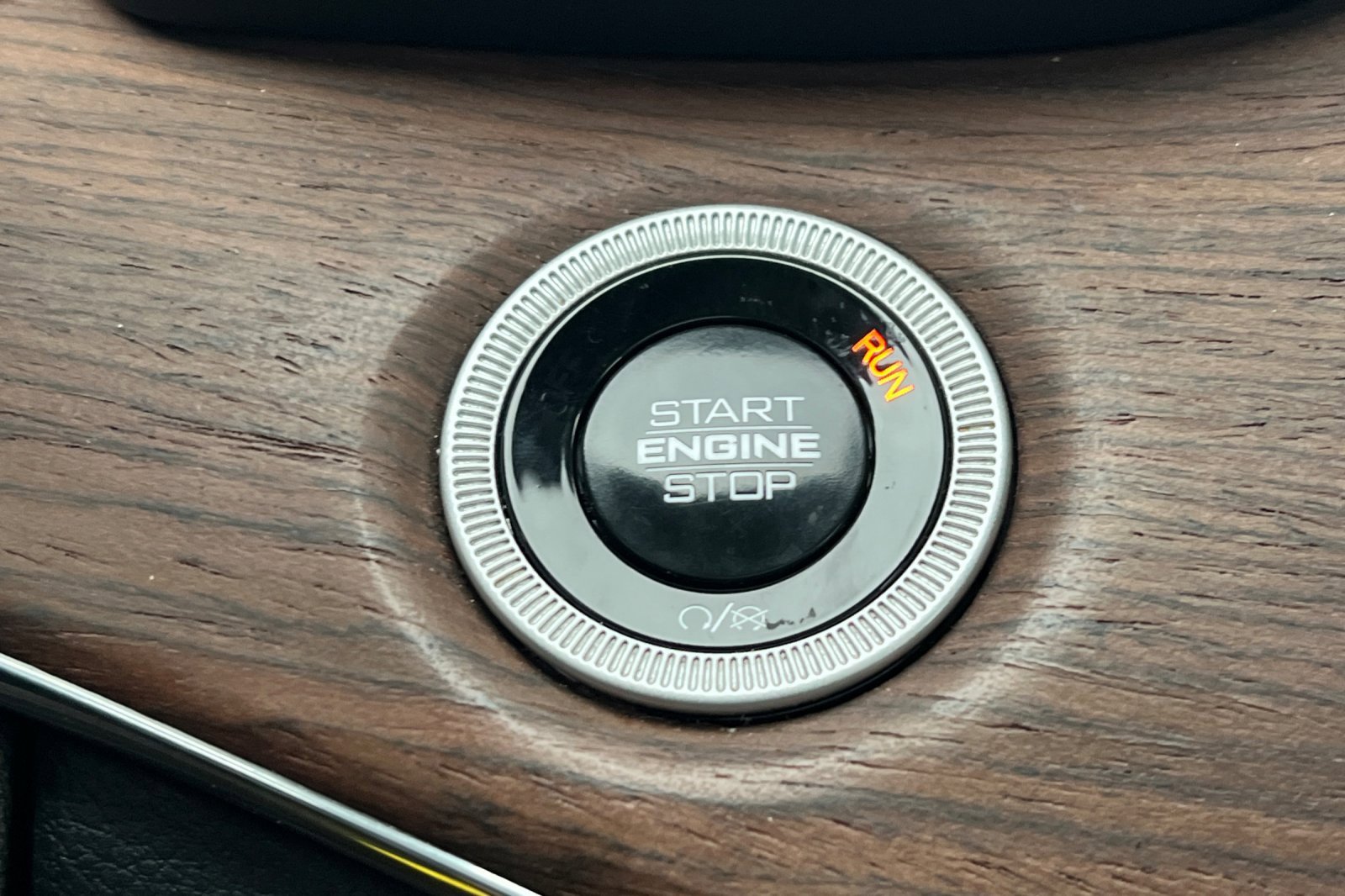 Used 2024 Jeep Grand Cherokee L Summit image 26