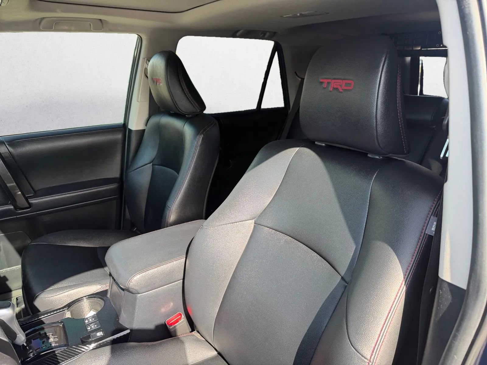 Used 2020 Toyota 4Runner TRD Off-Road Premium w/ Moonroof Package AWD/4WD image 15