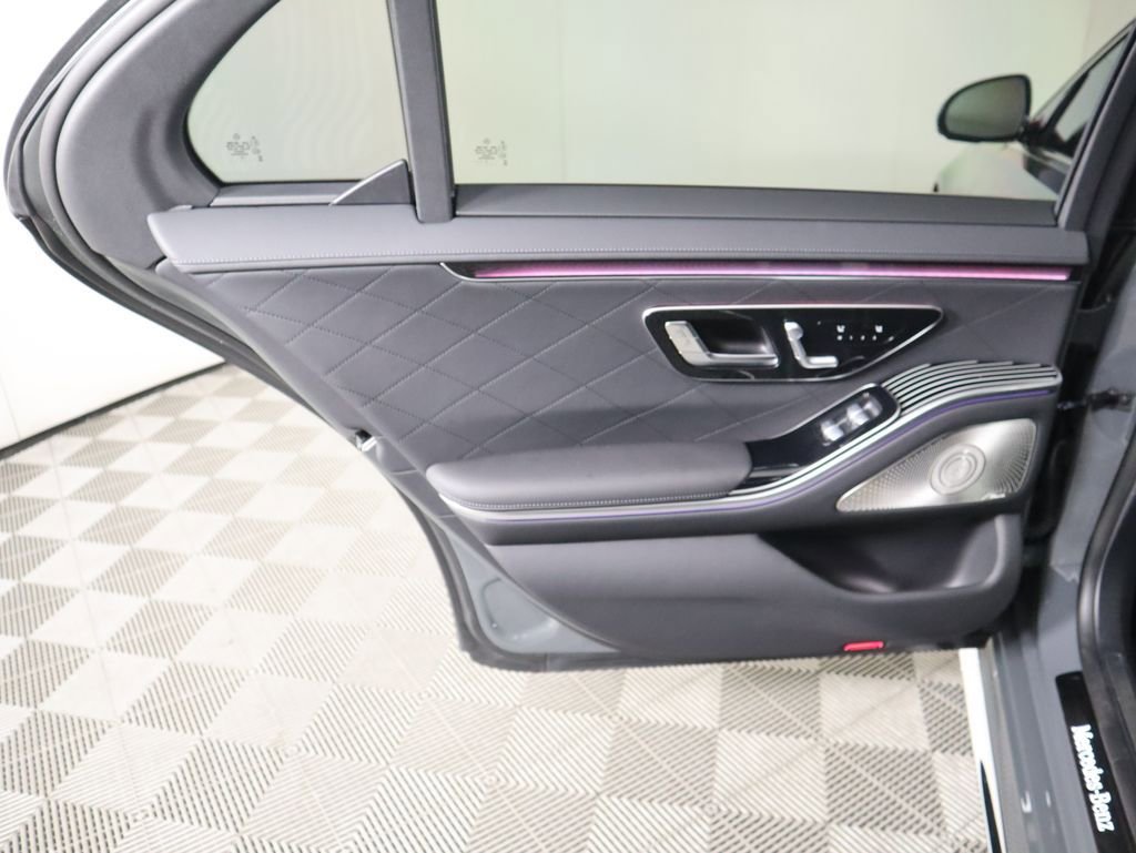 New 2026 Mercedes-Benz S 580 4MATIC Sedan image 28