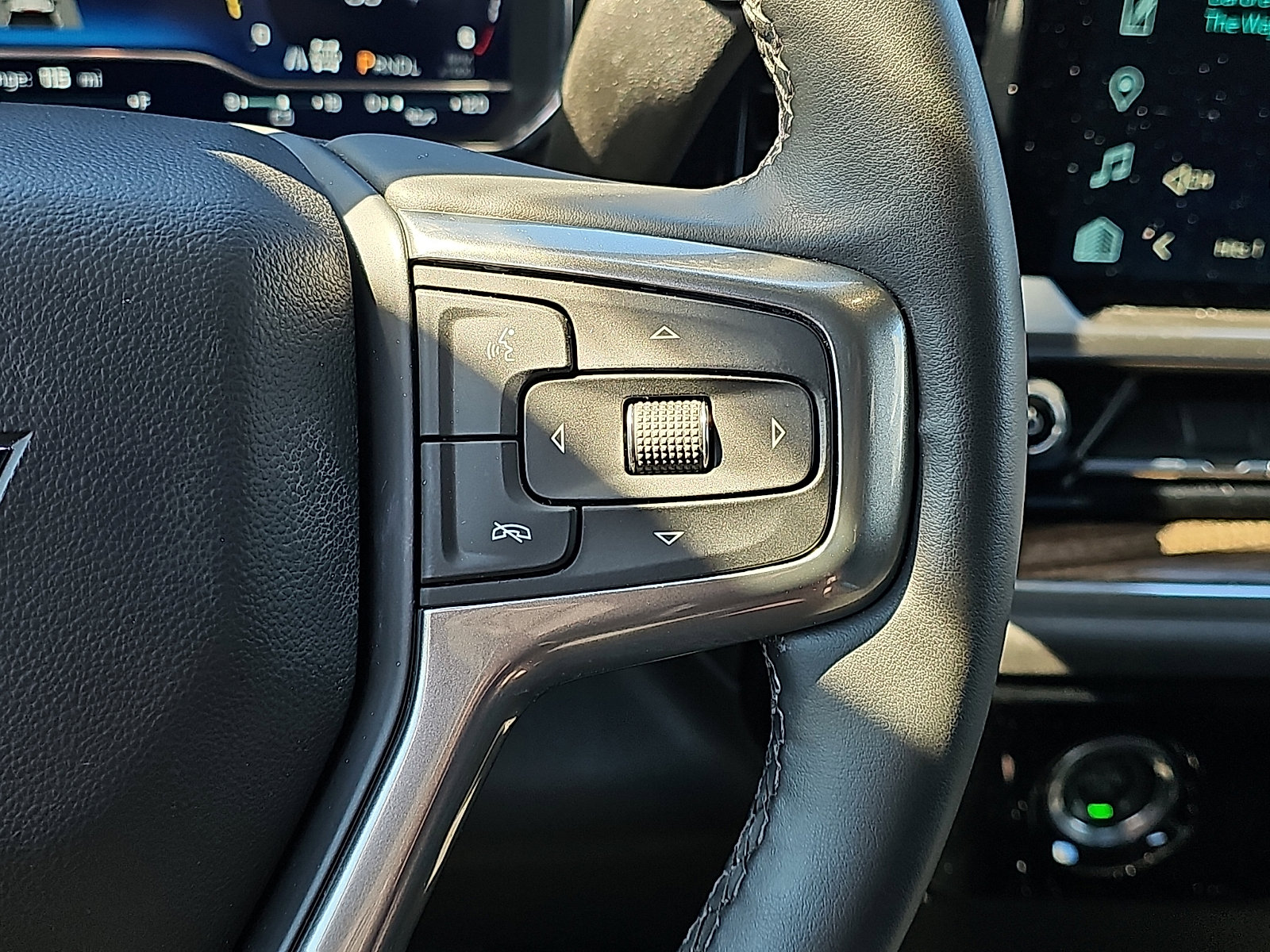 Used 2024 Chevrolet Silverado 1500 LT image 23