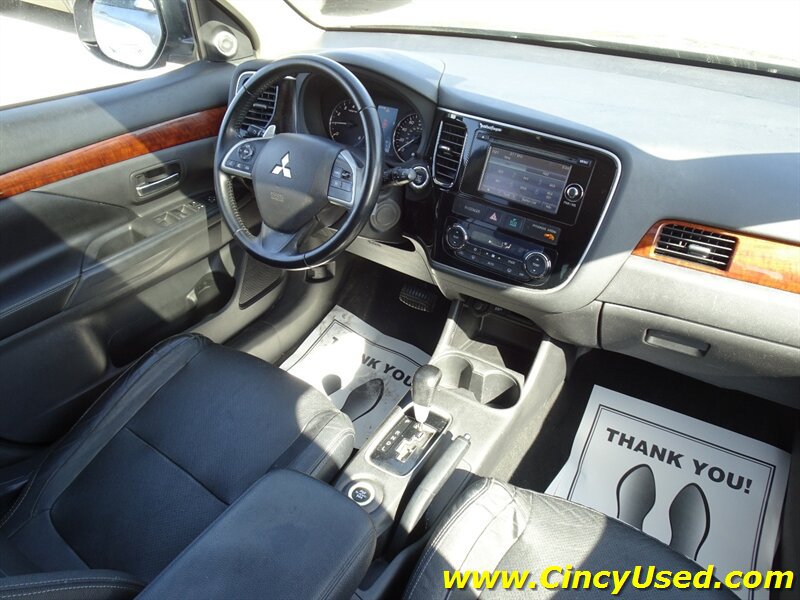 Used 2015 Mitsubishi Outlander GT AWD/4WD image 14
