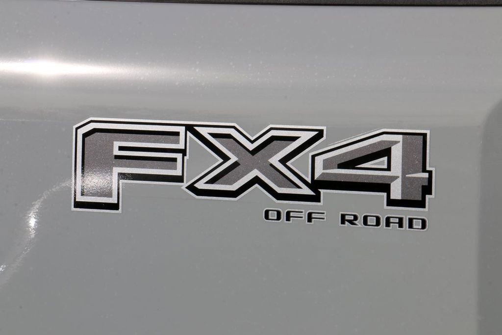 New 2026 Ford F350 Lariat w/ Black Appearance Package image 8