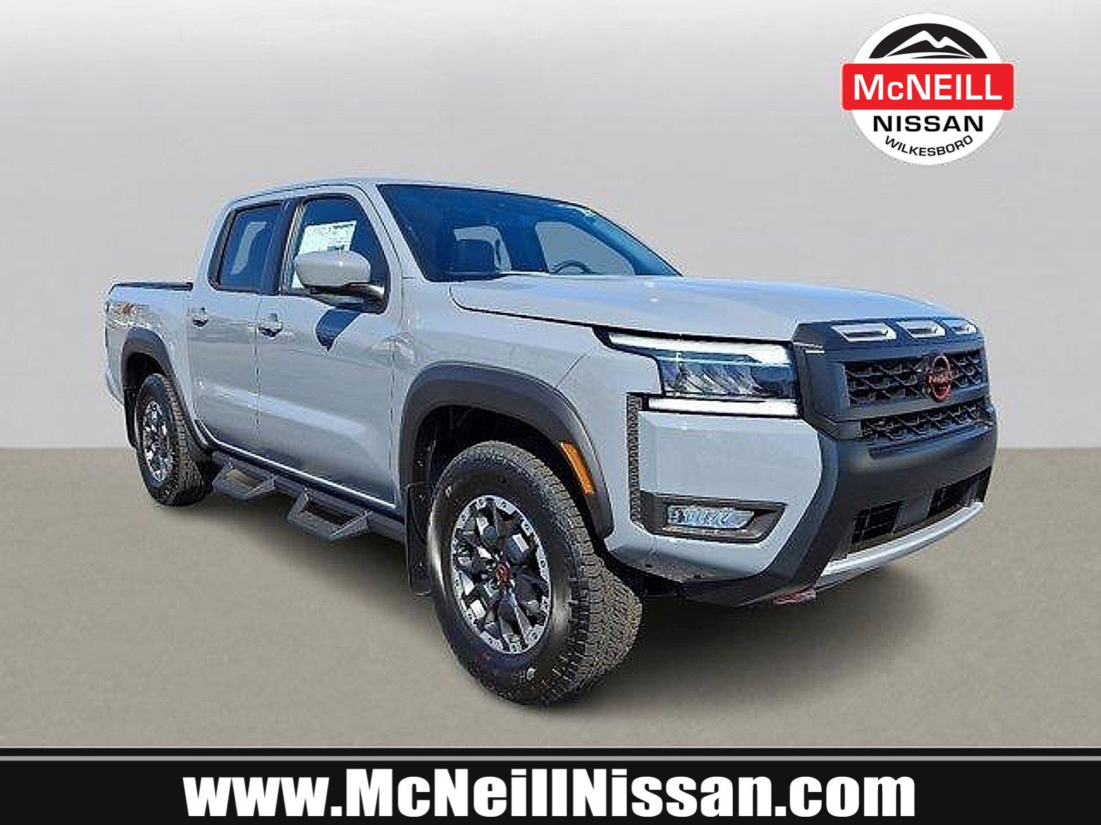 New 2025 Nissan Frontier PRO-4X w/ Pro Premium Package