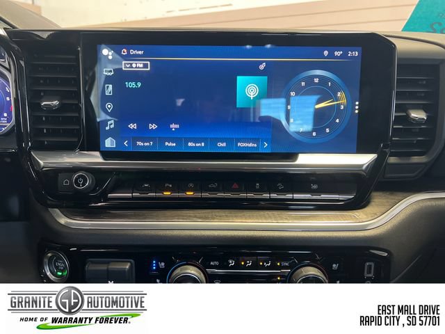 Used 2022 Chevrolet Silverado 1500 LTZ w/ LTZ Premium Package AWD/4WD image 18