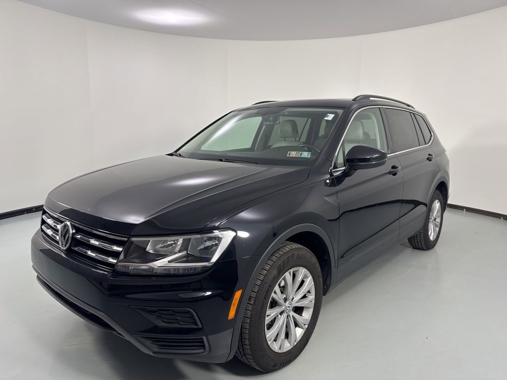 Used 2019 Volkswagen Tiguan SE w/ Panoramic Sunroof Package image 3