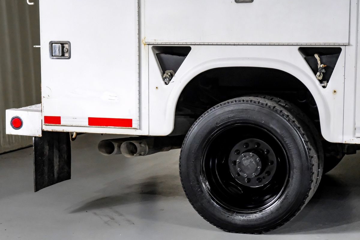 Used 2012 Ford F550 Luxury w/ Payload Upgrade Pkg RWD image 6