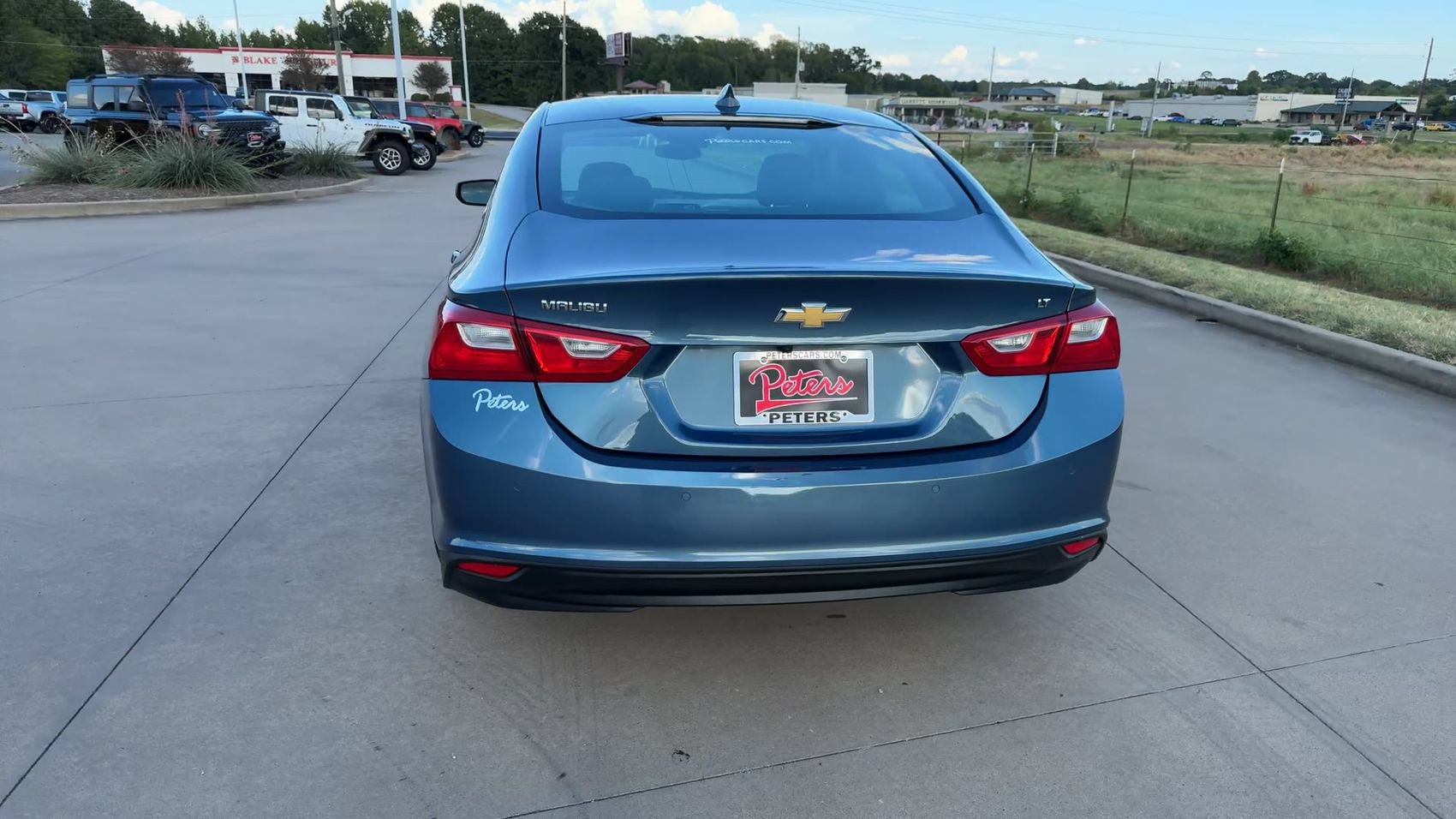 Used 2025 Chevrolet Malibu LT FWD image 8