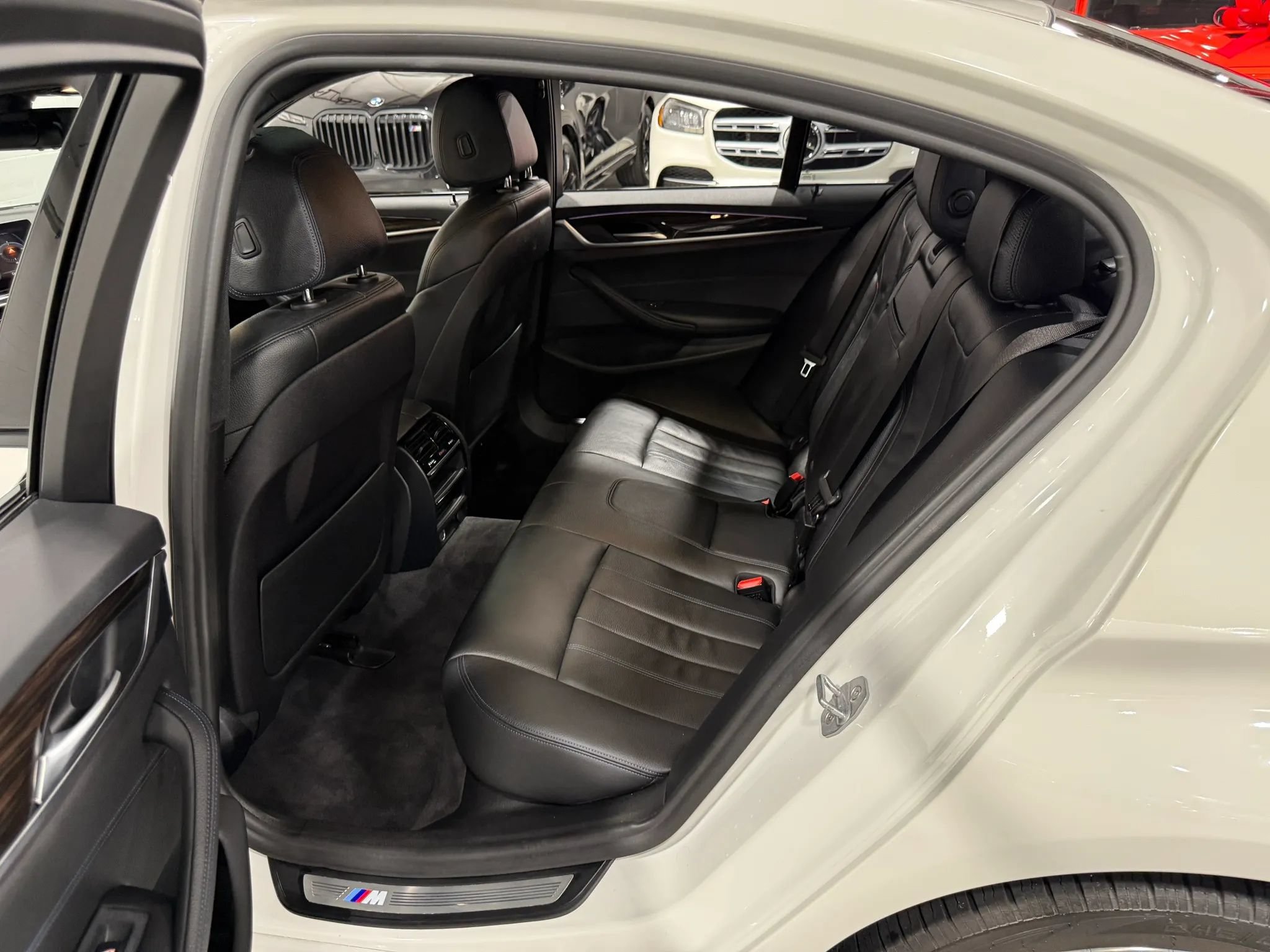Used 2018 BMW 530e xDrive w/ M Sport Package 2 AWD/4WD image 63