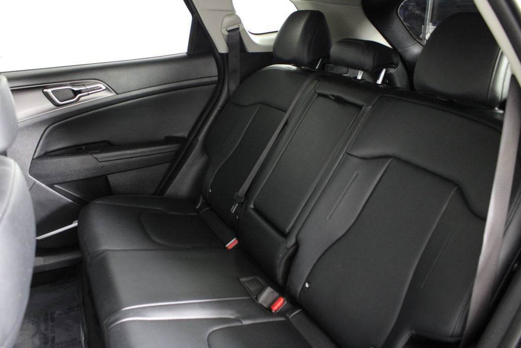 Used 2023 Kia Sportage EX w/ EX Premium Package image 21