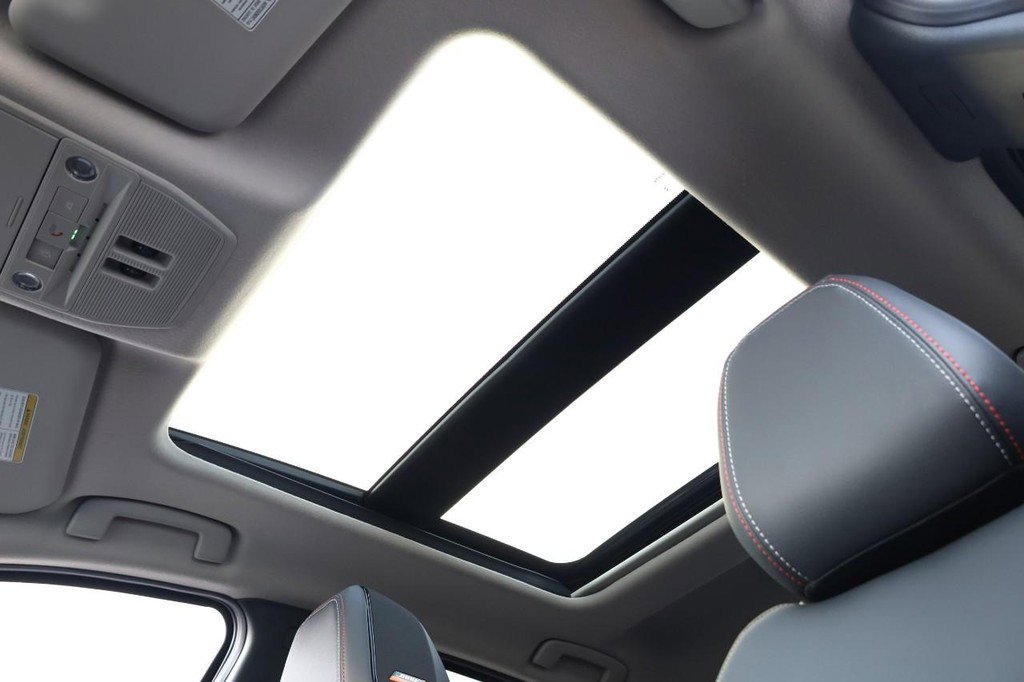 New 2026 Nissan Kicks SR w/ SR Premium Package image 8