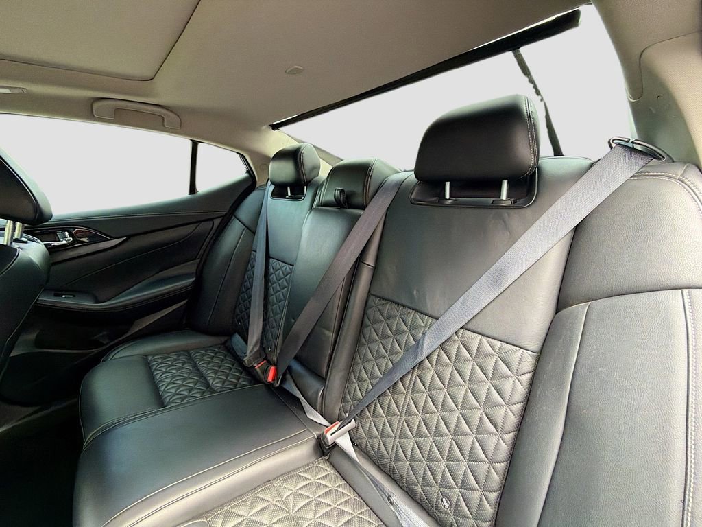 Used 2022 Nissan Maxima Platinum w/ Sport Mat Group FWD image 25