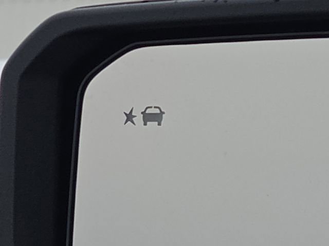 Used 2024 Chevrolet Colorado Trail Boss w/ Advanced Trailering Package image 9