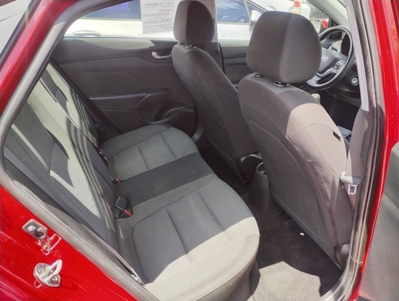 Used 2021 Hyundai Accent SE FWD image 20