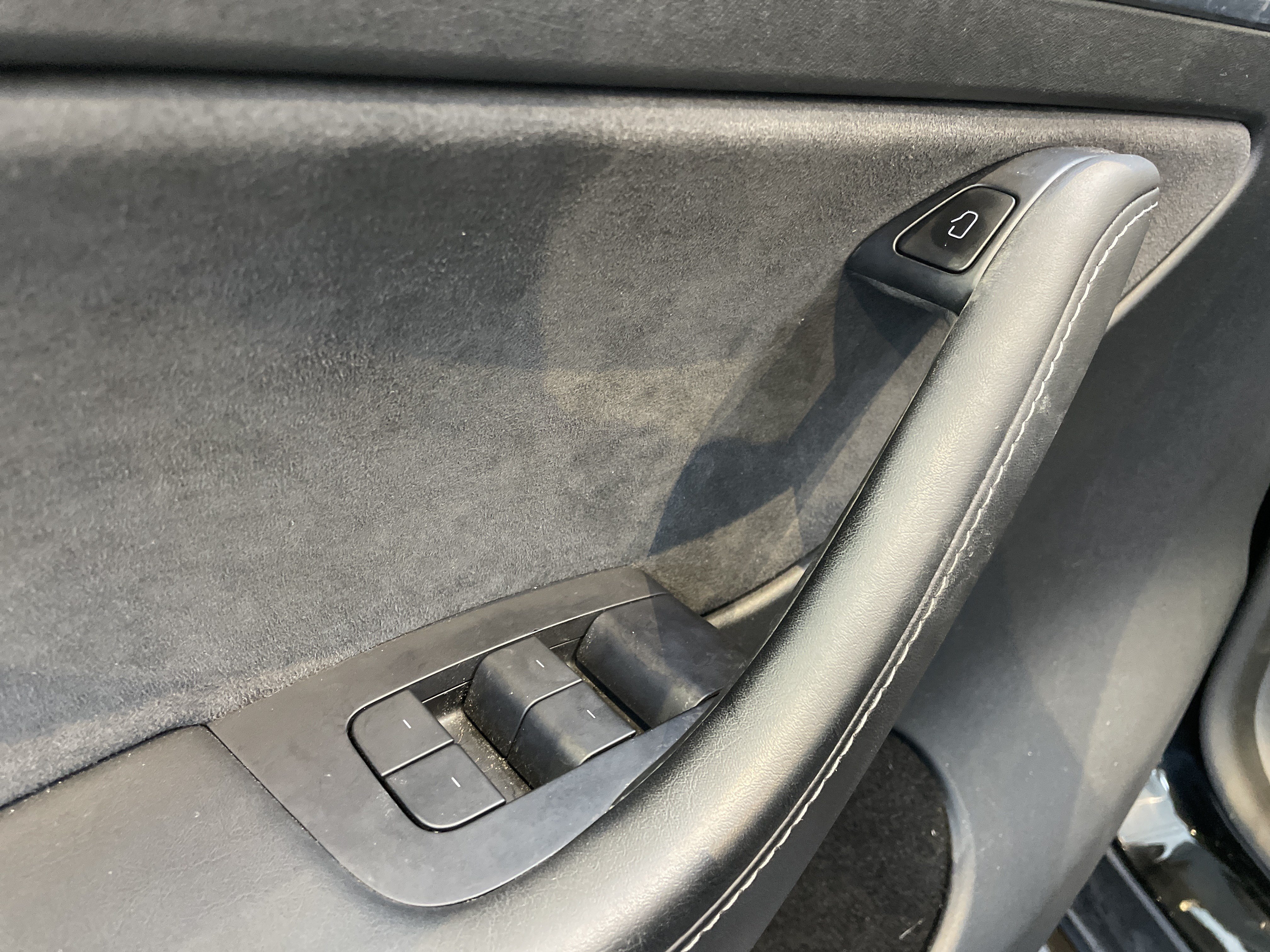 Used 2023 Tesla Model Y Long Range AWD/4WD image 14