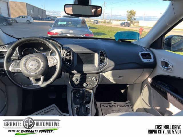 Used 2021 Jeep Compass Latitude w/ Convenience Group AWD/4WD image 14