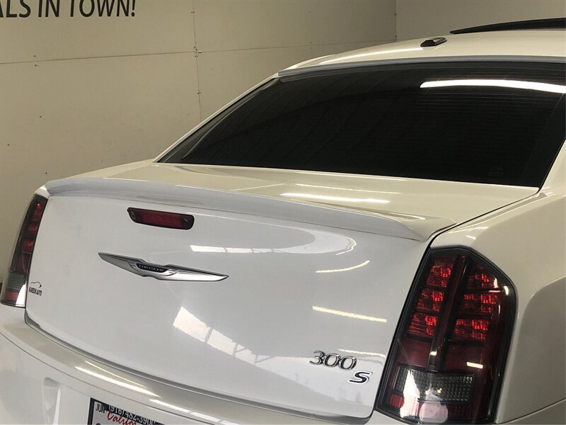 Used 2014 Chrysler 300 S AWD/4WD image 21