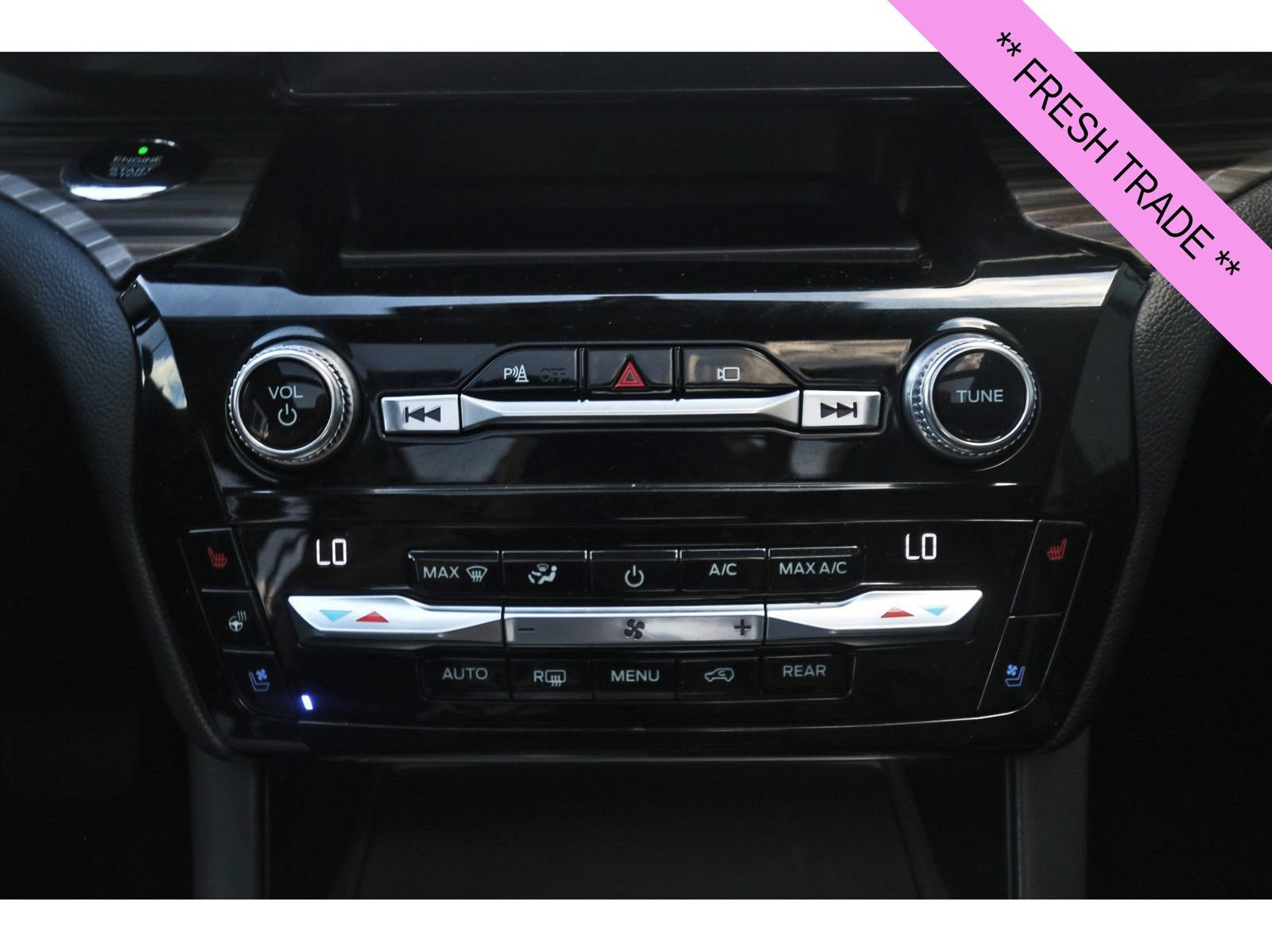 Used 2021 Ford Explorer Limited w/ Equipment Group 301A RWD image 27
