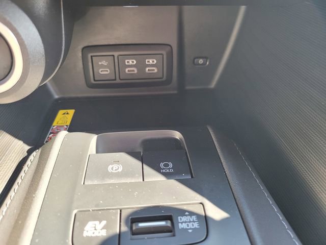 Used 2024 Toyota Venza Nightshade image 24