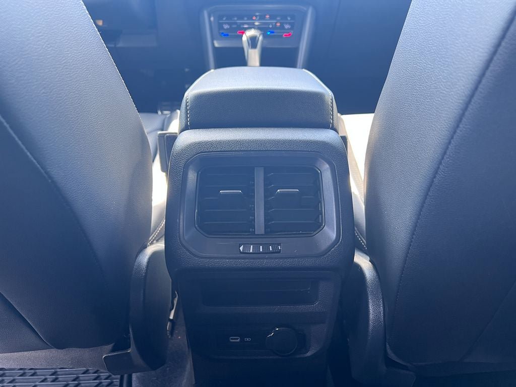 Used 2022 Volkswagen Tiguan SEL R-Line AWD/4WD image 29