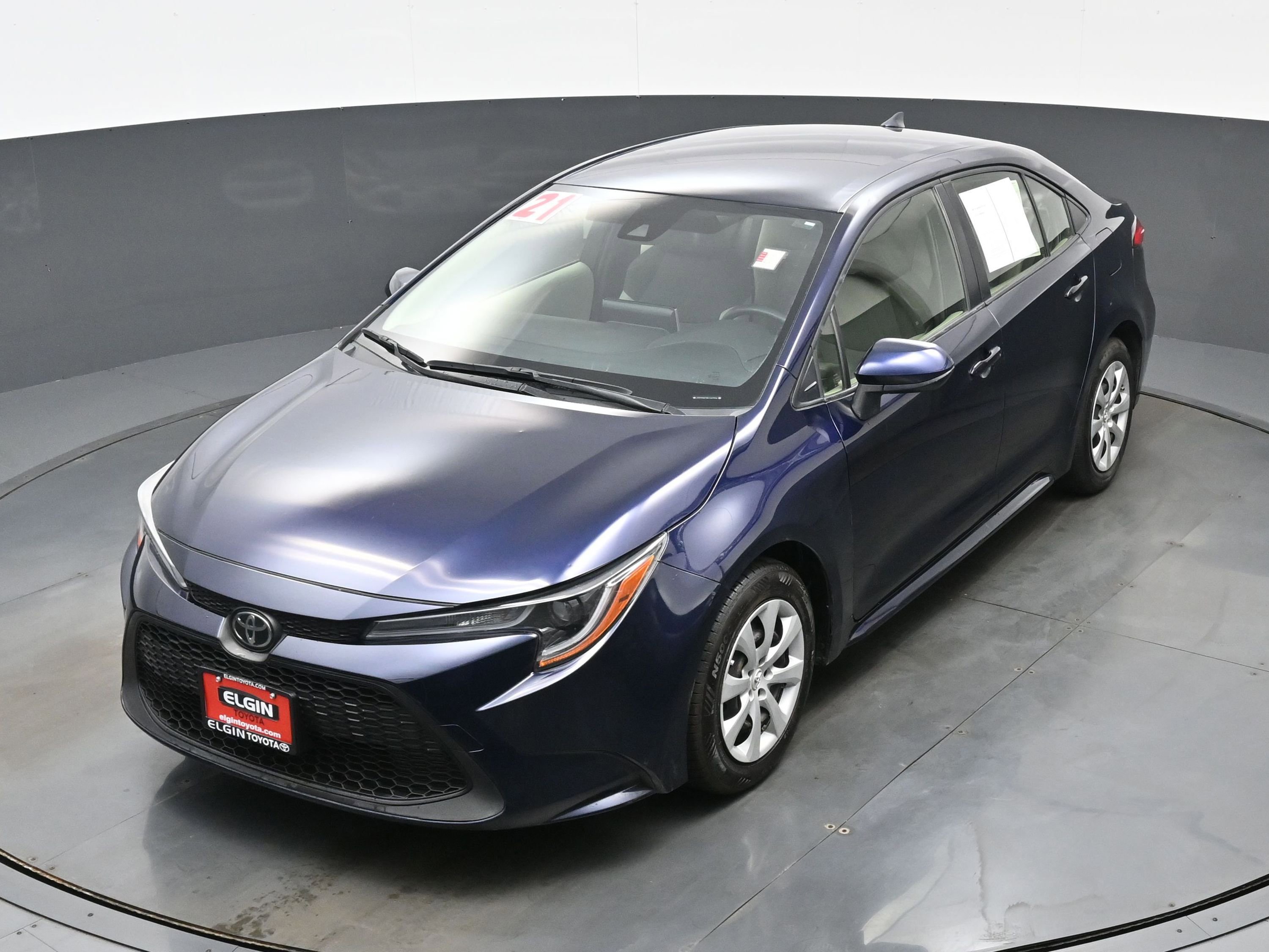 Used 2021 Toyota Corolla LE w/ Carpet Mat Package (TMS) image 34