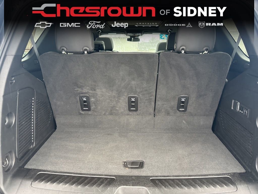 Used 2023 GMC Yukon SLT image 32