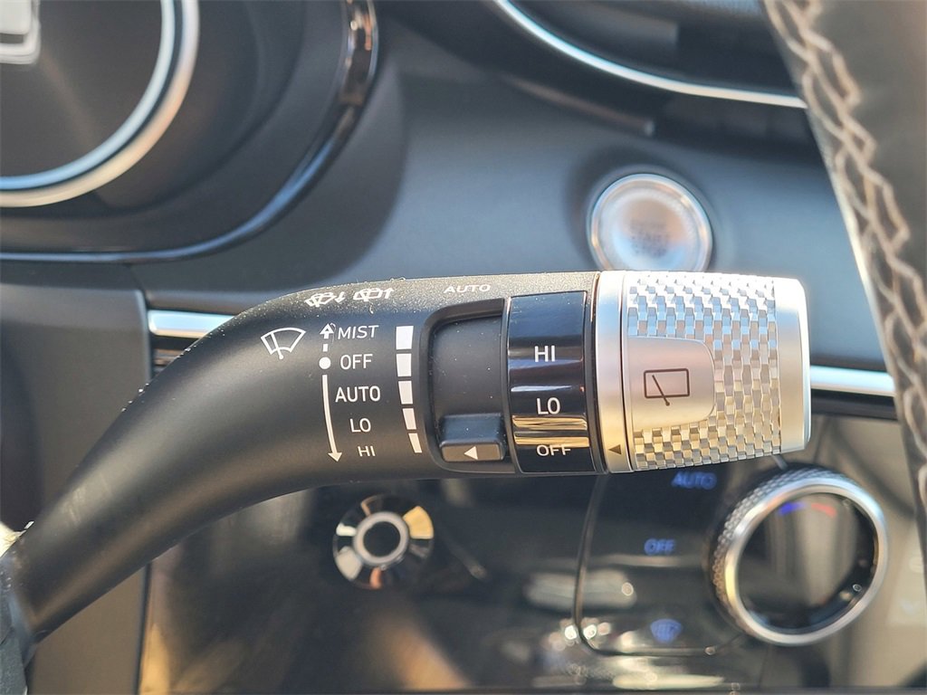 Used 2023 Genesis GV70 2.5T w/ Select Package image 19