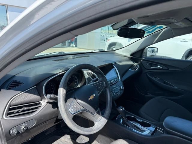 Used 2020 Chevrolet Malibu LS image 10